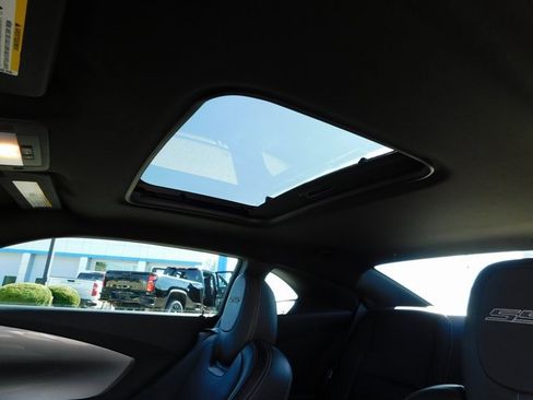 Used 2011 Chevrolet Camaro SS w/ RS Package image 12