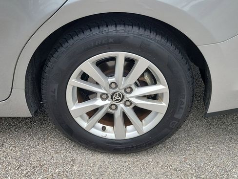 Used 2025 Toyota Camry LE FWD image 4
