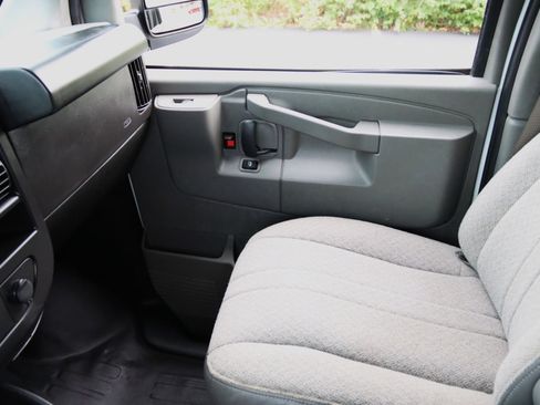 Used 2023 GMC Savana 2500 w/ Driver Convenience Package RWD image 37