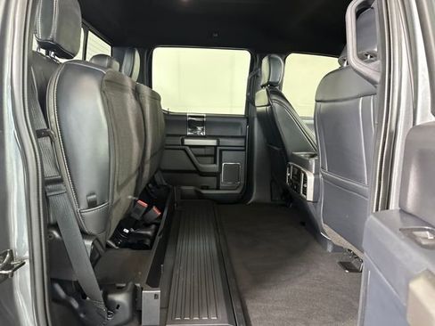 Used 2022 Ford F350 Platinum w/ FX4 Off-Road Package AWD/4WD image 27