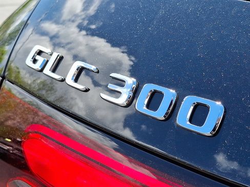 Used 2026 Mercedes-Benz GLC 300 4MATIC image 29