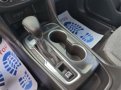 Used 2022 Chevrolet Equinox LT image 15