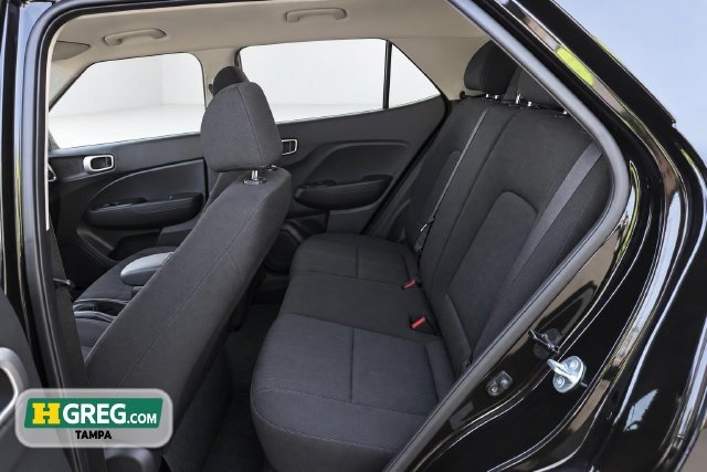Used 2026 Hyundai Venue SE FWD image 12
