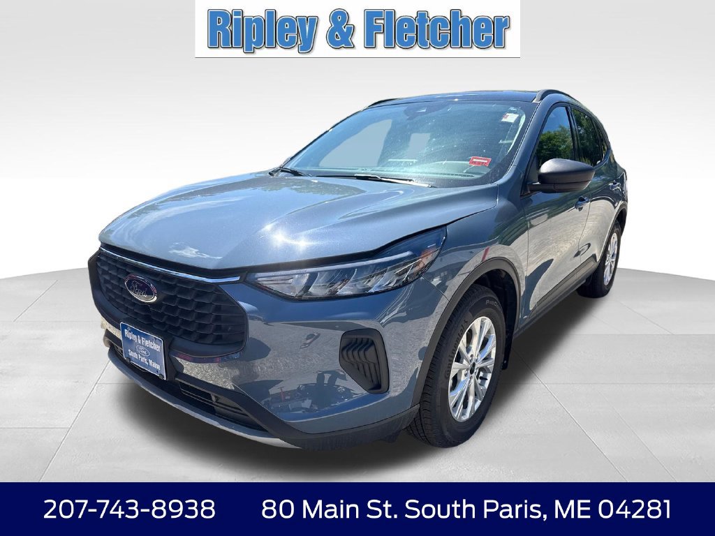 Used 2025 Ford Escape Active w/ Tech Pack #1 AWD/4WD image 1