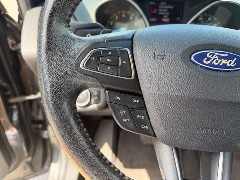Used 2017 Ford Escape Titanium FWD image 25