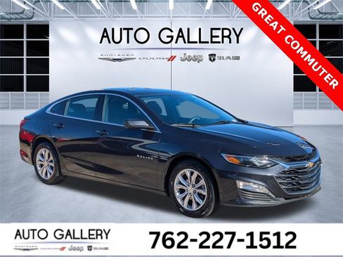 Used 2023 Chevrolet Malibu LT image 1