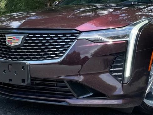 Used 2021 Cadillac CT4 Luxury w/ Sun And Sound Package RWD image 3