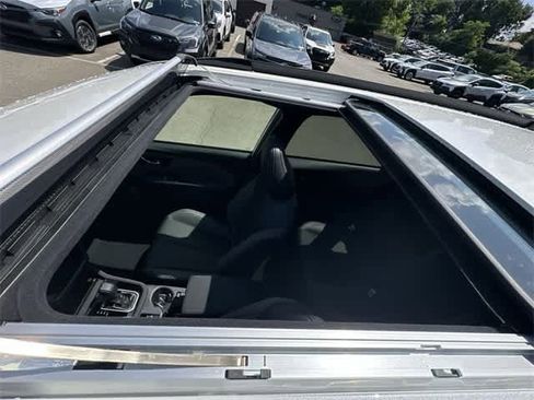 Used 2025 Subaru Forester Sport image 6