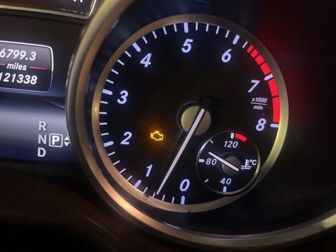 Used 2016 Mercedes-Benz GL 450 4MATIC image 8