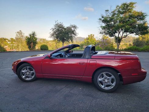Used 1993 Nissan 300ZX Convertible RWD image 27