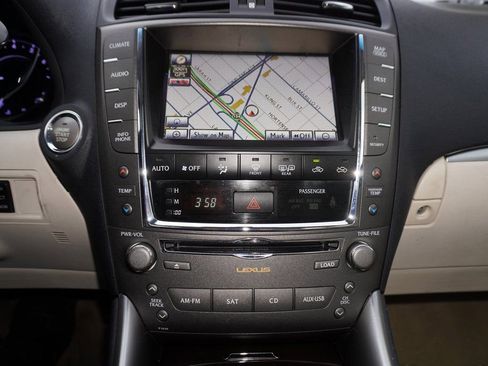 Used 2012 Lexus IS 250C image 32