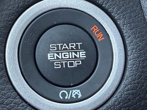 Used 2025 RAM 1500 Big Horn AWD/4WD image 15