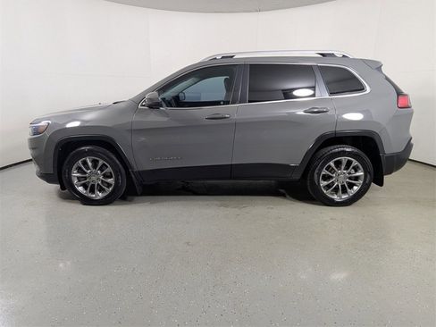 Used 2020 Jeep Cherokee Latitude Plus image 4