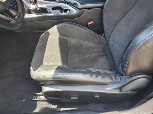 Used 2022 Dodge Challenger R/T Scat Pack image 9