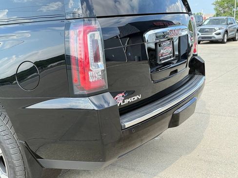 Used 2017 GMC Yukon Denali w/ Open Road Package AWD/4WD image 19