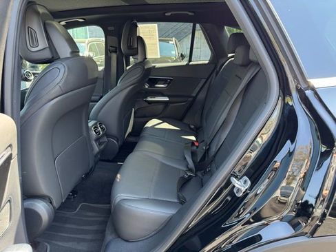 Used 2026 Mercedes-Benz GLC 300 4MATIC image 13