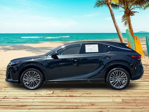 Used 2025 Lexus RX 450h AWD w/ Luxury Package image 3