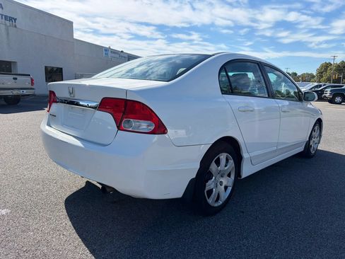 Used 2011 Honda Civic LX image 8
