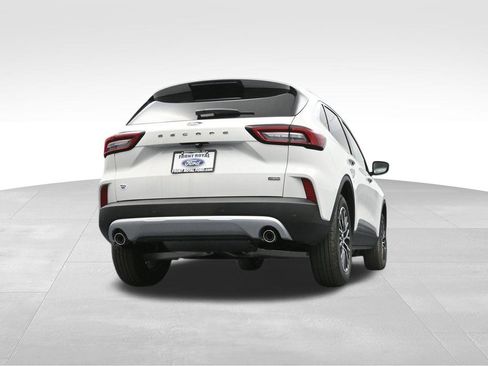 New 2025 Ford Escape SE image 43