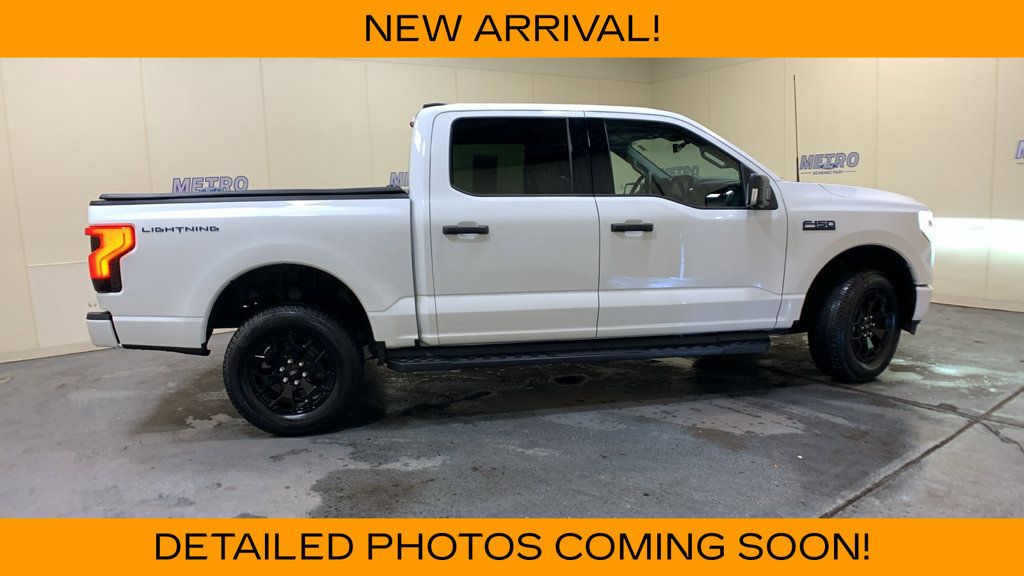 Used 2025 Ford F150 Lightning XLT AWD/4WD image 2