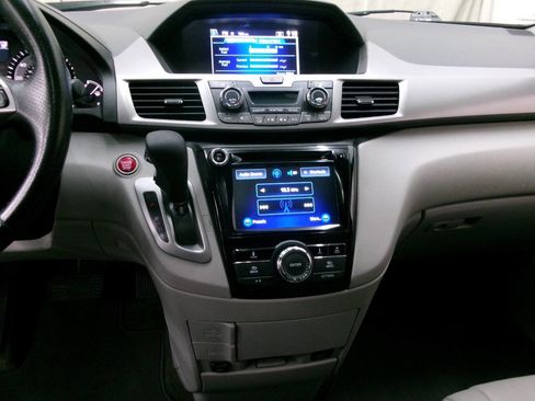 Used 2016 Honda Odyssey EX-L image 27