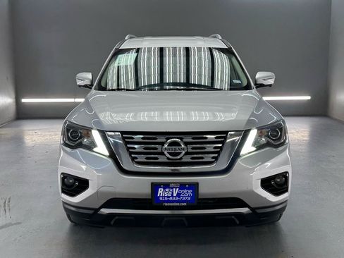 Used 2019 Nissan Pathfinder SL FWD image 2