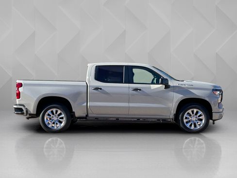 New 2026 Chevrolet Silverado 1500 Custom image 4