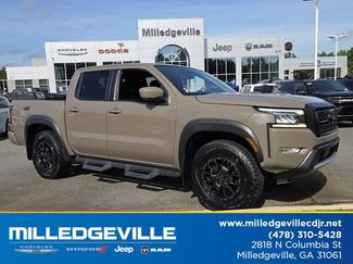 Used 2022 Nissan Frontier PRO-4X w/ Pro-4X Premium Package AWD/4WD video 1