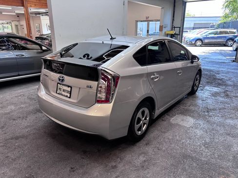 Used 2014 Toyota Prius Four FWD image 5