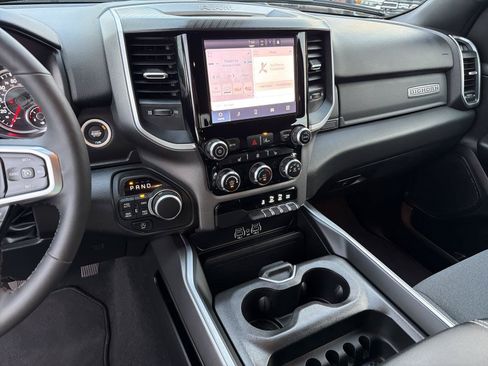 Used 2025 RAM 1500 Big Horn AWD/4WD image 27