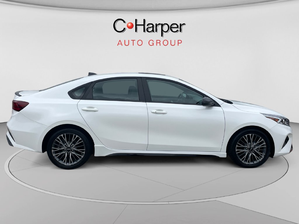 Used 2023 Kia Forte GT-Line w/ GT-Line Premium Package FWD image 2