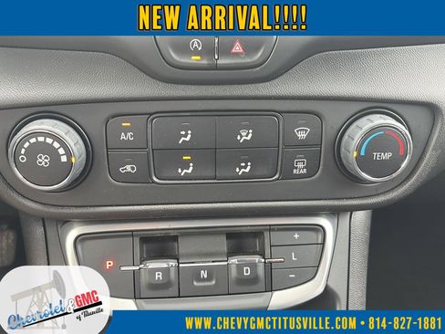 Used 2024 GMC Terrain SLE image 15