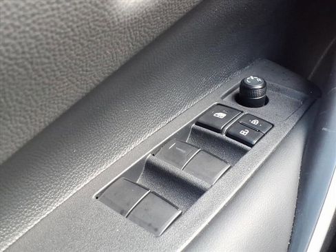 Used 2025 Toyota Corolla SE FWD image 37
