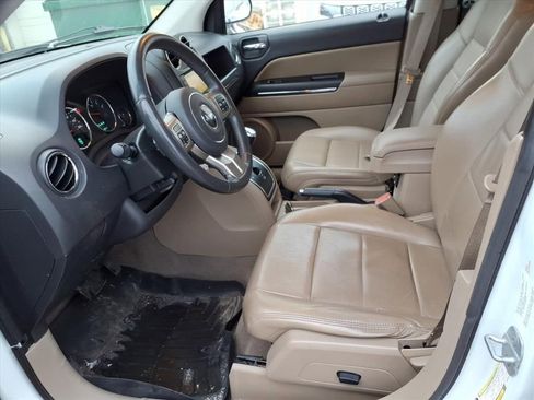 Used 2011 Jeep Compass Limited AWD/4WD image 7