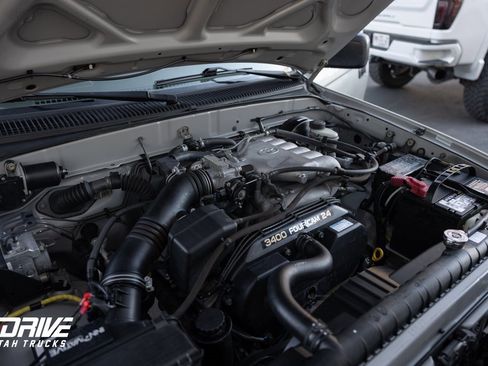 Used 2004 Toyota Tacoma 4x4 Xtracab V6 image 19