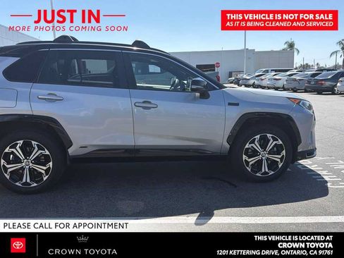 Used 2021 Toyota RAV4 XSE w/ Premium Package AWD/4WD image 3