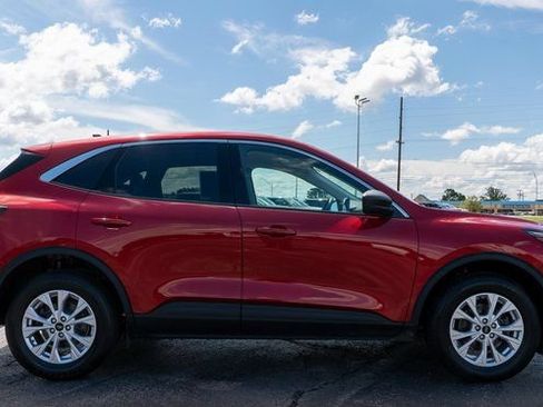Used 2023 Ford Escape Active AWD/4WD image 5