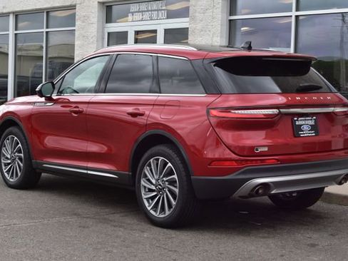 Used 2023 Lincoln Corsair Reserve w/ Equipment Group 201A AWD/4WD image 8