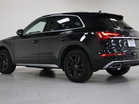 Used 2022 Audi Q5 2.0T Premium w/ Convenience Package AWD/4WD image 13