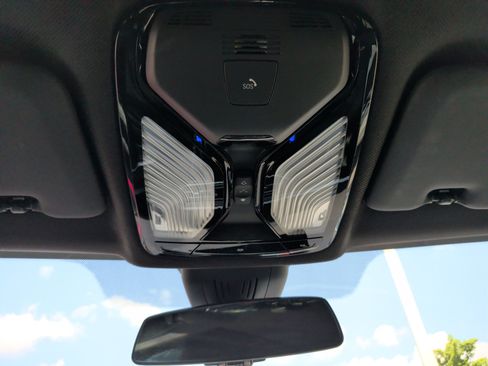 Used 2019 BMW X5 xDrive40i w/ M Sport Package AWD/4WD image 30