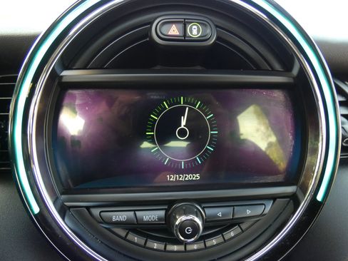 Used 2019 MINI Cooper S w/ Premium Package image 58