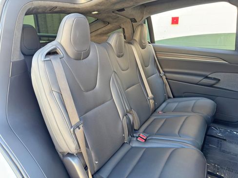 Used 2024 Tesla Model X AWD/4WD image 44