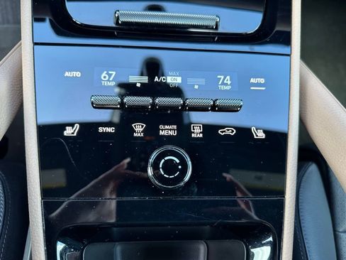 Used 2024 Porsche Cayenne image 24