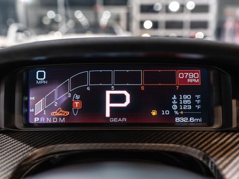 Used 2019 Ford GT image 13