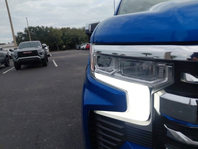 Used 2022 Chevrolet Silverado 1500 LTZ w/ LTZ Convenience Package II AWD/4WD image 10