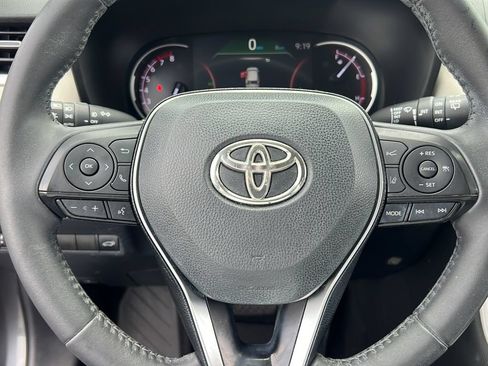 Certified 2020 Toyota RAV4 Limited FWD image 18
