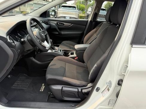 Used 2017 Nissan Rogue Sport S w/ S Appearance Package AWD/4WD image 10