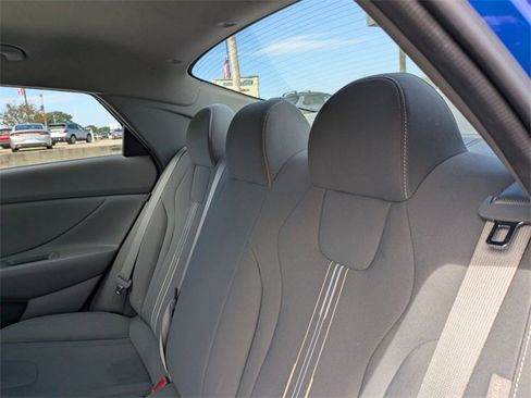 Used 2024 Hyundai Elantra SEL image 28