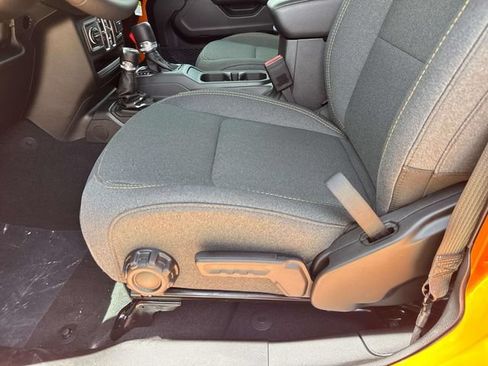 New 2026 Jeep Gladiator Sport AWD/4WD image 19