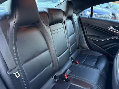 Used 2019 Mercedes-Benz CLA 250 4MATIC image 27
